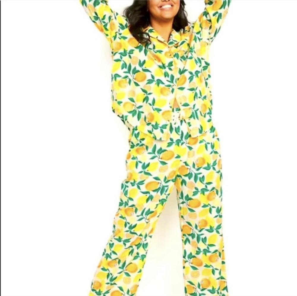 Old Navy Citrus Pajama Set